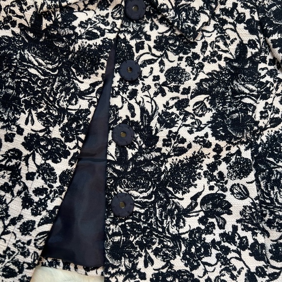 Talbots Petite, Size 0, Floral Blazer, Blue Navy/white - Picture 6 of 9